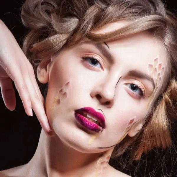 woman with beehive halloween makeup idea