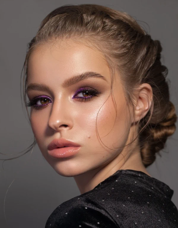 woman with purple and brown eyeshadow 