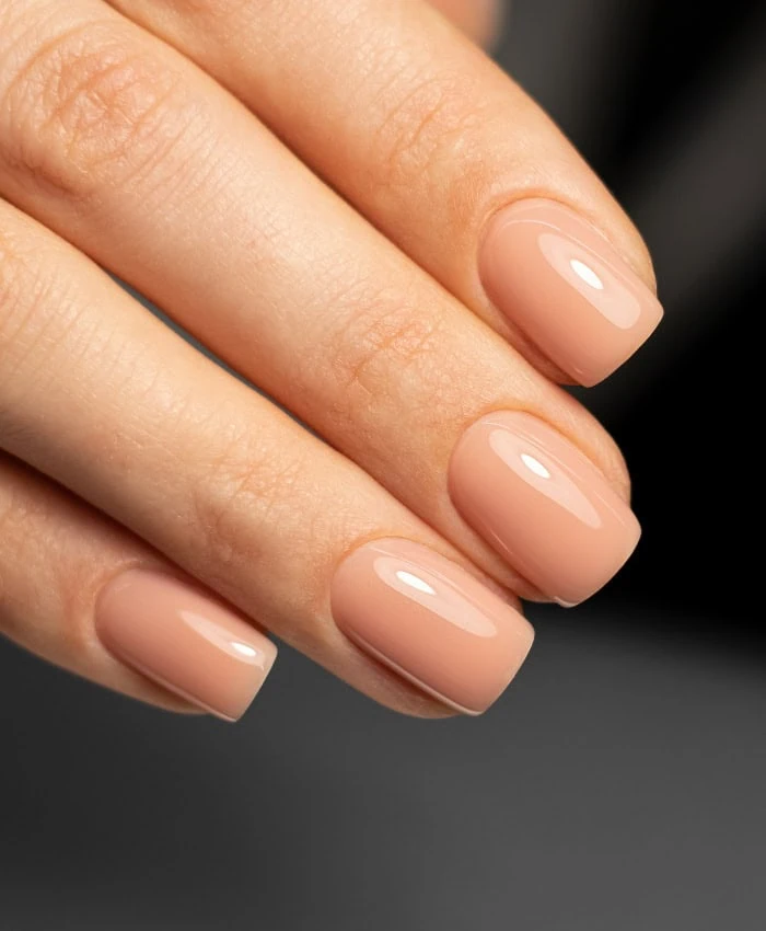 nude nail idea for spring