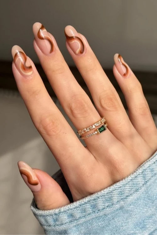 Groovvy tan and brown fall nails