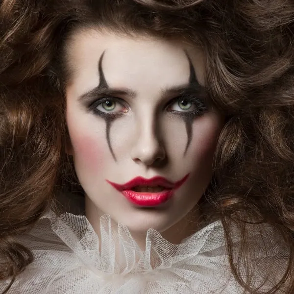 woman with clown halloween makeup